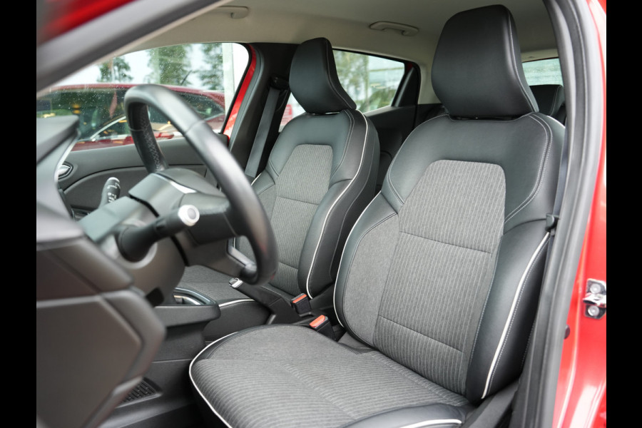 Renault Clio 1.0 TCe Intens | Keyless | Climate Control | LED Verlichting | Android/Apple Carplay | DAB |