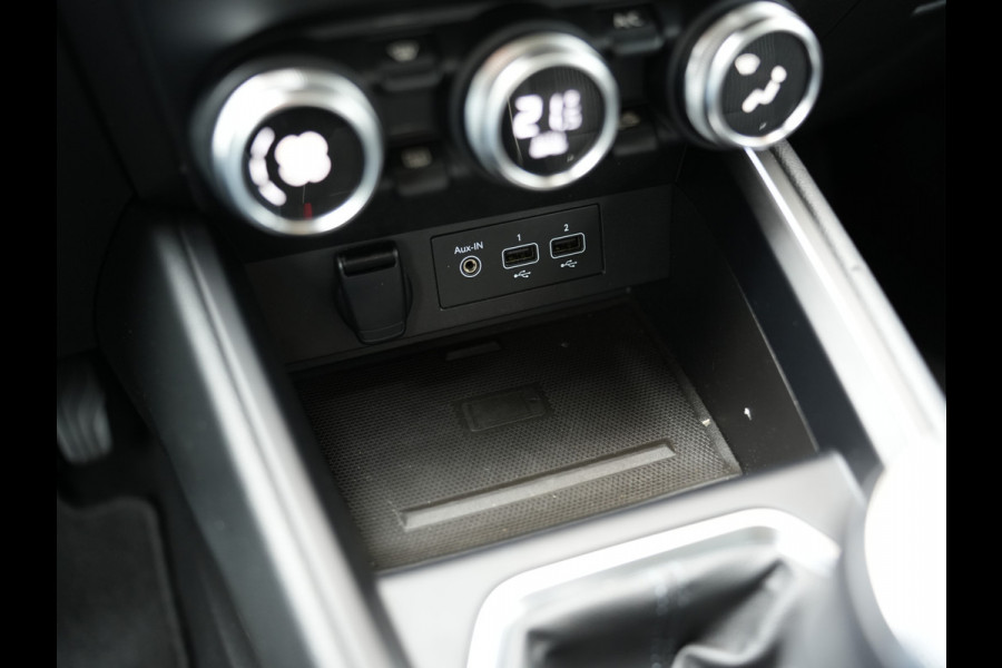 Renault Clio 1.0 TCe Intens | Keyless | Climate Control | LED Verlichting | Android/Apple Carplay | DAB |