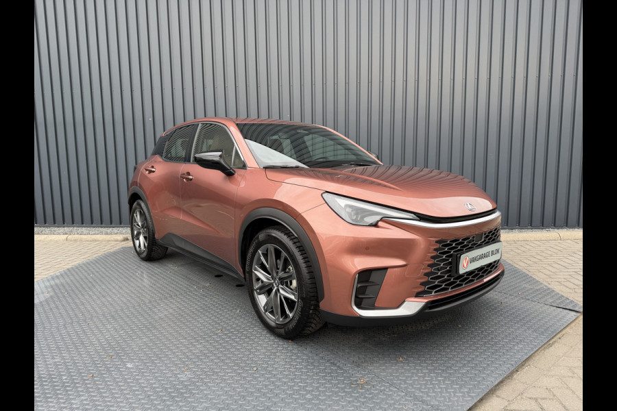 Lexus LBX 1.5 Elegant 2WD | Super combinatie: Sonic Copper/Dark Forest Leer | 10 jr GARANTIE | Rijklaar!!