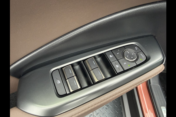 Lexus LBX 1.5 Elegant 2WD | Super combinatie: Sonic Copper/Dark Forest Leer | 10 jr GARANTIE | Rijklaar!!