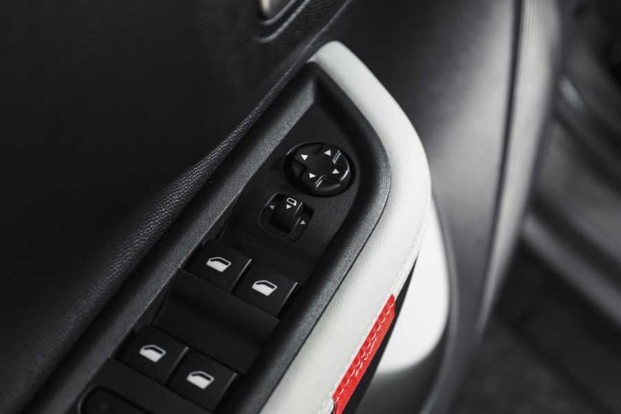 Citroën C3 Aircross 1.2 Hybrid 145pk Max 7-pers | Dig. Cockpit | Cruise | PDC | Camera | NAV + App. Connect | ECC | LM 17" | 8646