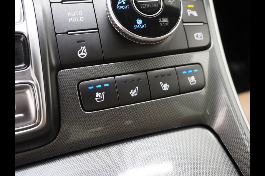Hyundai Santa Fe 1.6 T-GDI PHEV Premium Sky 7p. | NL Auto | Panoramadak | Trekhaak | Leder | 360 | HUD | Krell | Keyless | Memory