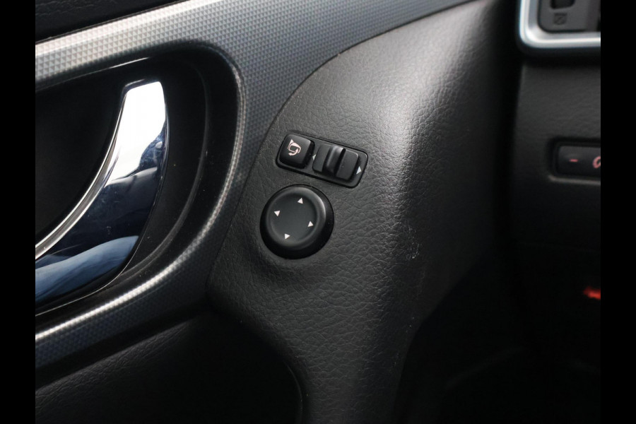 Nissan QASHQAI 1.2 N-CONNECTA + TREKHAAK | 18 INCH | PANORAMA | 360 CAMERA