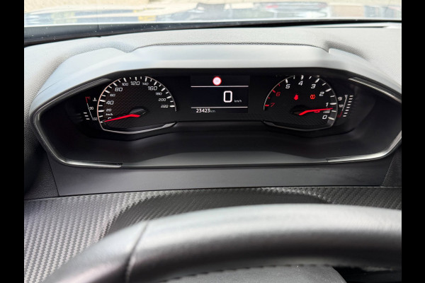 Peugeot 2008 1.2 PureTech Active Pack 23.000 KM - Apple CarPlay / Navigatie I Airco I LED I Sport velgen I Dealer onderhouden