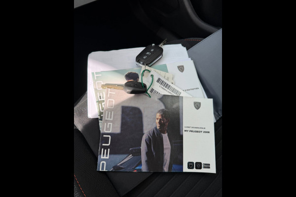 Peugeot 2008 1.2 PureTech Active Pack 23.000 KM - Apple CarPlay / Navigatie I Airco I LED I Sport velgen I Dealer onderhouden