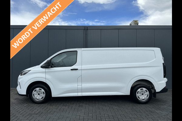 Ford Transit Custom 2.0 TDCI 136 PK TREND / L2H1 / 2.740 KG AHG / CAMERA / CRUISE / 3 ZITS / AIRCO / CARPLAY