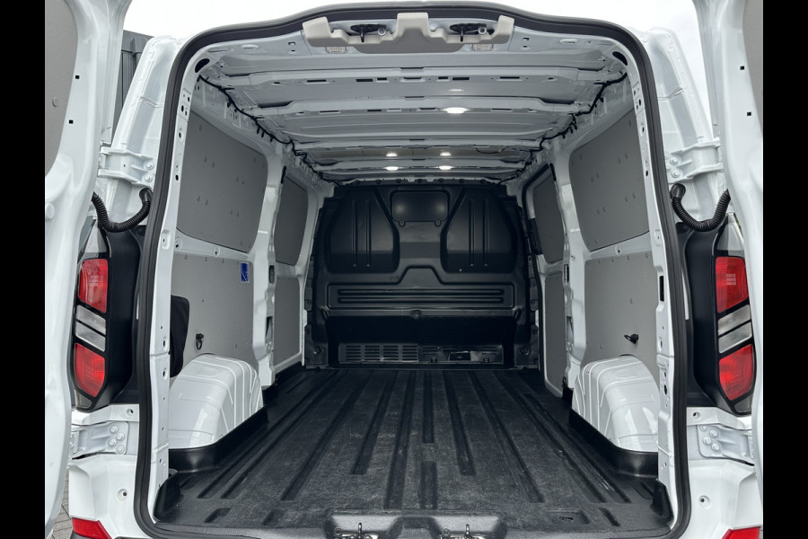 Ford Transit Custom 2.0 TDCI 136 PK TREND / L2H1 / 2.740 KG AHG / CAMERA / CRUISE / 3 ZITS / AIRCO / CARPLAY