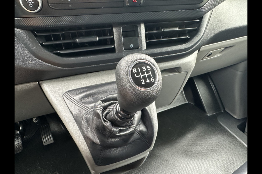 Ford Transit Custom 2.0 TDCI 136 PK TREND / L2H1 / 2.740 KG AHG / CAMERA / CRUISE / 3 ZITS / AIRCO / CARPLAY