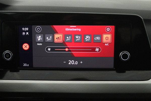 Volkswagen Golf 1.0 TSI Life (CRUISE CONTROL ADAPTIEF, NAVIGATIE, CARPLAY, PARKEERSENSOREN)