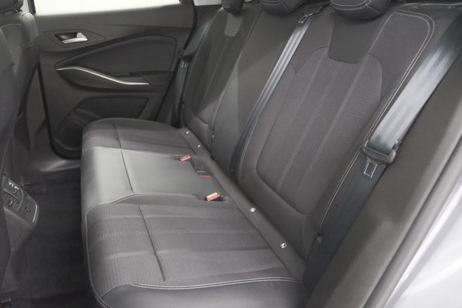 Opel Grandland 1.6 Turbo 225 Plug-In Hybrid GS | Adaptieve Cruise Control | Camera | Dodehoekdetectie