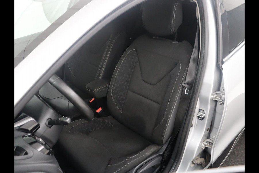 Renault Clio 0.9 TCe Limited | Cruise control | Park assist | Bluetooth | Navigatie | DAB | Getint glas | Full LED | Lichtmetaal 16'' |