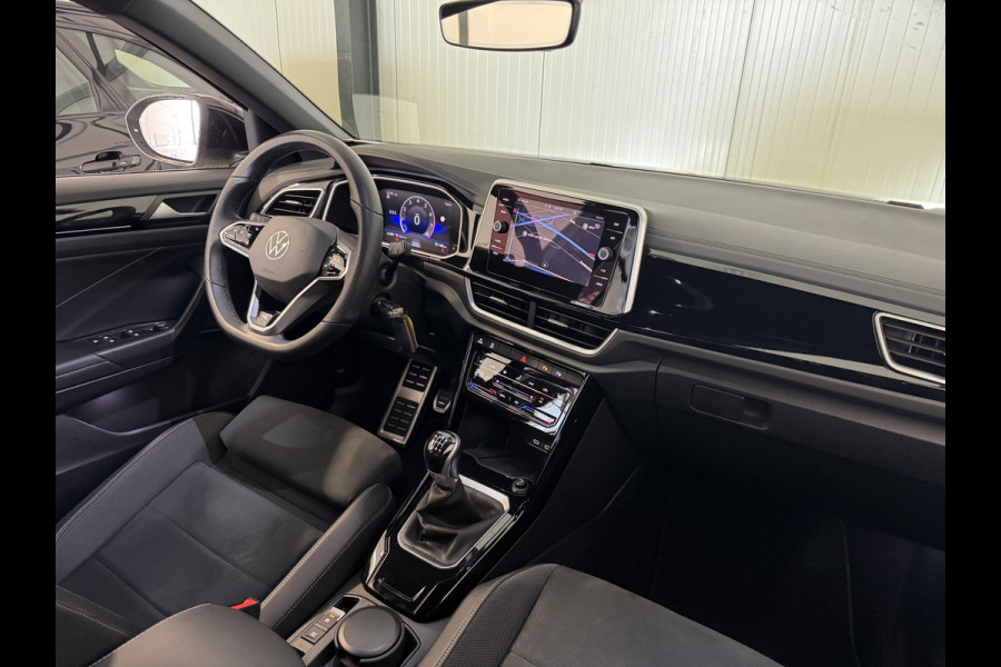 Volkswagen T-Roc TSI 110PK R-LINE BUSINESS CAMERA/MASSAGE/IQ.LIGHT