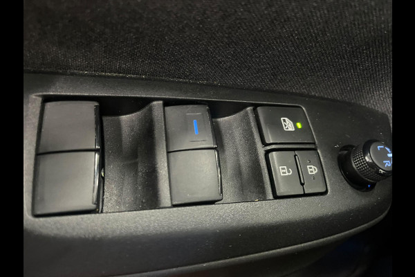 Toyota Yaris Cross 1.5 Hybrid Business Navigatie Apple Carplay Android Auto Camera Parkeerhulp Adaptive Cruise Control Climate Control Lichtmetalen velgen