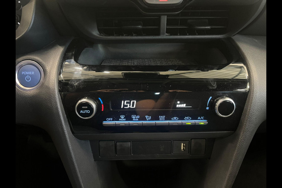 Toyota Yaris Cross 1.5 Hybrid Business Navigatie Apple Carplay Android Auto Camera Parkeerhulp Adaptive Cruise Control Climate Control Lichtmetalen velgen