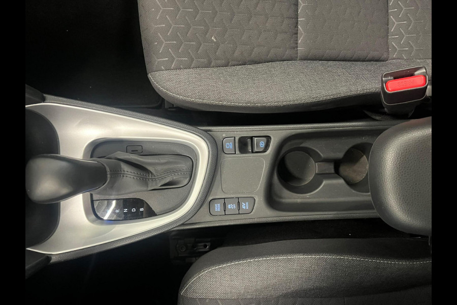 Toyota Yaris Cross 1.5 Hybrid Business Navigatie Apple Carplay Android Auto Camera Parkeerhulp Adaptive Cruise Control Climate Control Lichtmetalen velgen