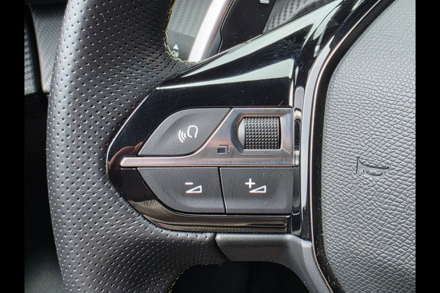 Peugeot 208 1.2 PureTech GT | ADAPTIVE | CAMERA | CARPLAY