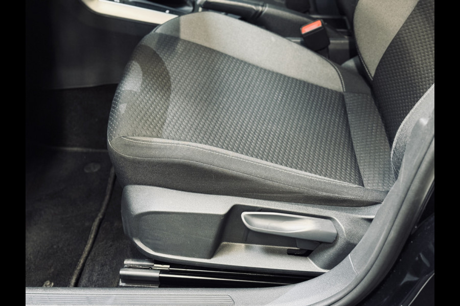 Volkswagen Taigo 1.0 TSI Life | Camera | Stoelverw. | Virtual