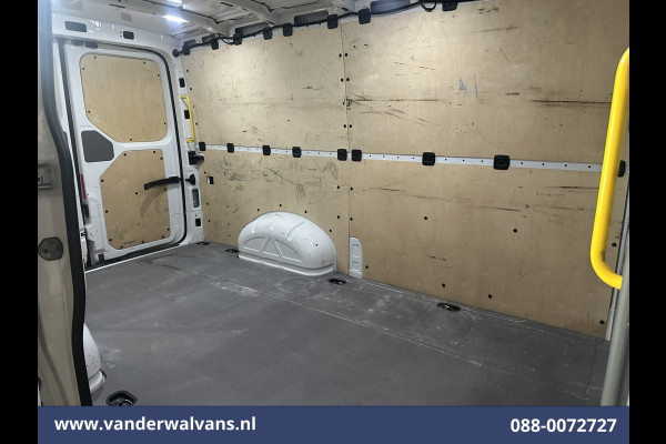 Volkswagen Crafter 2.0 TDI 141pk L3H2 L2H1 Euro6 Airco | Camera | Apple Carplay | Android Auto Parkeersensoren, Bijrijdersbank