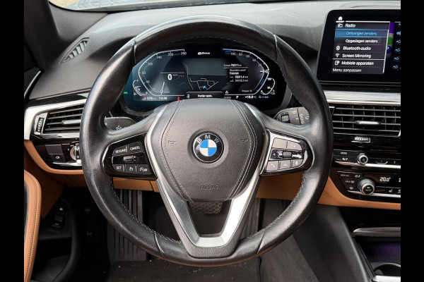 BMW 5 Serie Touring 530e High Executive 20"/Leder/Camera/Stoelverwarming/Sfeerverlichting/Apple Carplay & Android Auto