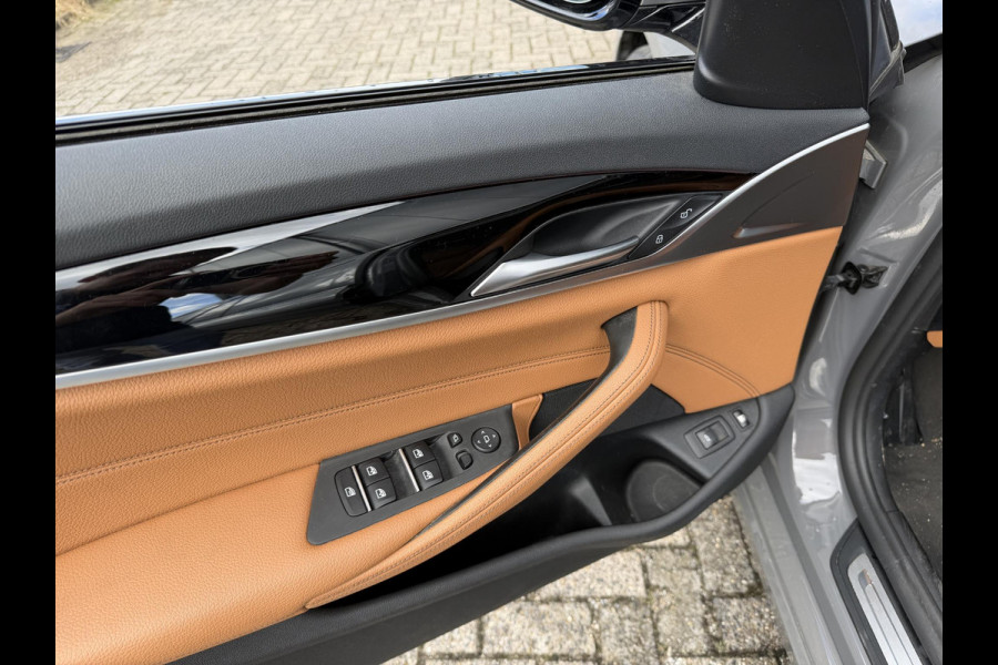 BMW 5 Serie Touring 530e High Executive 20"/Leder/Camera/Stoelverwarming/Sfeerverlichting/Apple Carplay & Android Auto