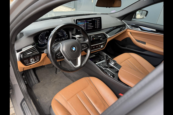 BMW 5 Serie Touring 530e High Executive 20"/Leder/Camera/Stoelverwarming/Sfeerverlichting/Apple Carplay & Android Auto