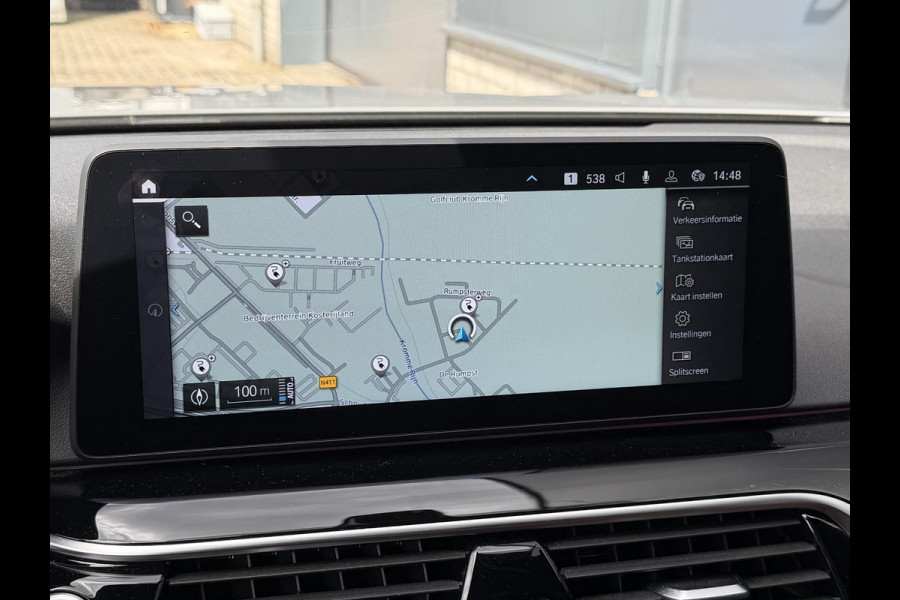 BMW 5 Serie Touring 530e High Executive 20"/Leder/Camera/Stoelverwarming/Sfeerverlichting/Apple Carplay & Android Auto