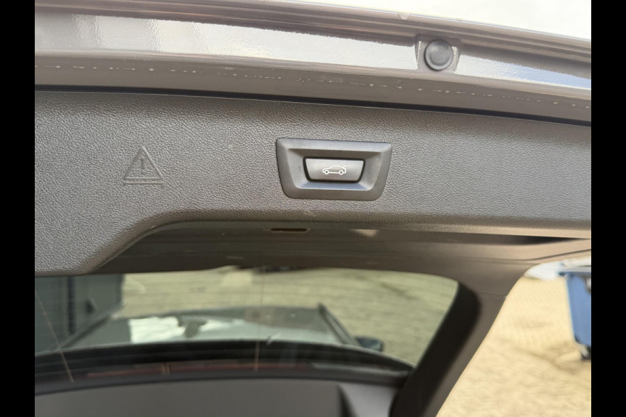 BMW 5 Serie Touring 530e High Executive 20"/Leder/Camera/Stoelverwarming/Sfeerverlichting/Apple Carplay & Android Auto