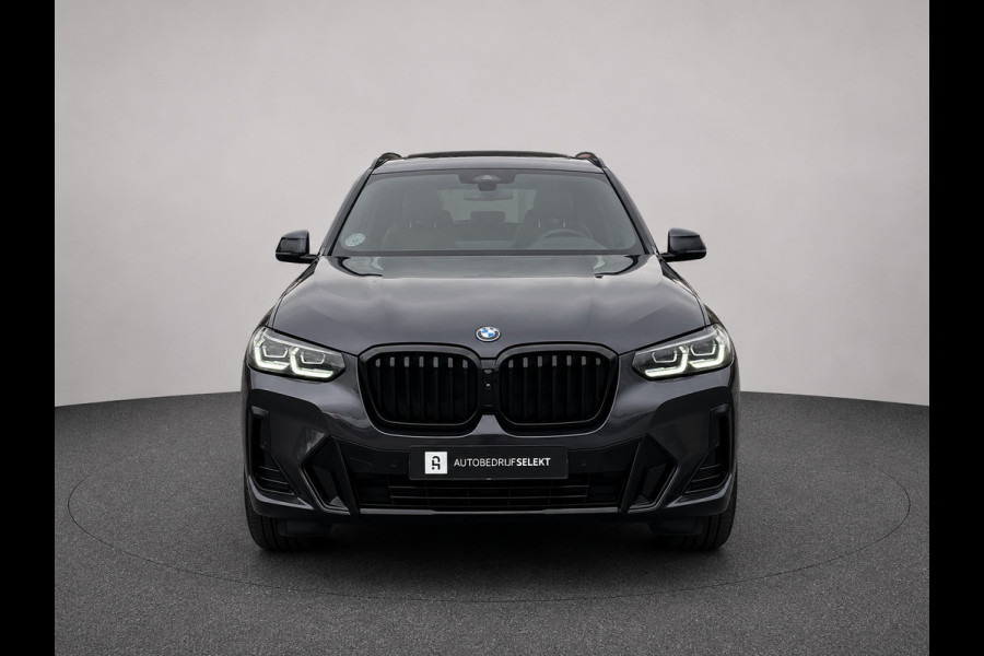 BMW X3 XDrive30e M-Sport | Pano | Elektrische stoelen | Trekhaak | Sfeerverlichting | Keyless | Carplay | Dealer onderhouden