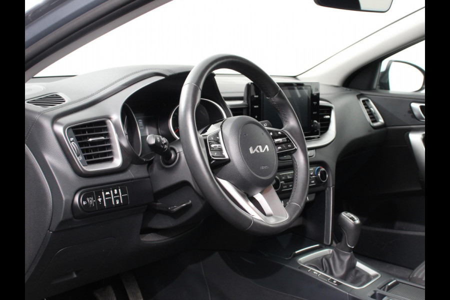 Kia Xceed 1.0 T-GDi 120pk ComfortLine Camera Navigatie Apple Carplay/Android Auto Climate Control Cruise control Lichtmetalen velgen