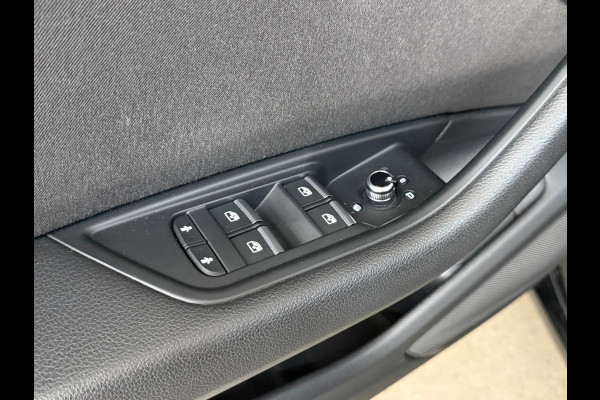 Audi A4 Avant 40 TFSI Sport Edition | 190 pk | Audi Connect | LED | Navi | Cruise | 3-zone airco | Trekhaak voorbereiding | NAP|