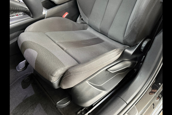 Audi A4 Avant 40 TFSI Sport Edition | 190 pk | Audi Connect | LED | Navi | Cruise | 3-zone airco | Trekhaak voorbereiding | NAP|