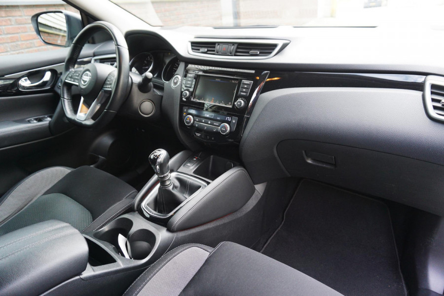 Nissan QASHQAI 1.3 DIG-T 140PK N-Connecta/360Camera/Panodak/ 18Inch LMV/Goed onderhouden.