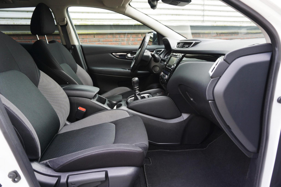 Nissan QASHQAI 1.3 DIG-T 140PK N-Connecta/360Camera/Panodak/ 18Inch LMV/Goed onderhouden.