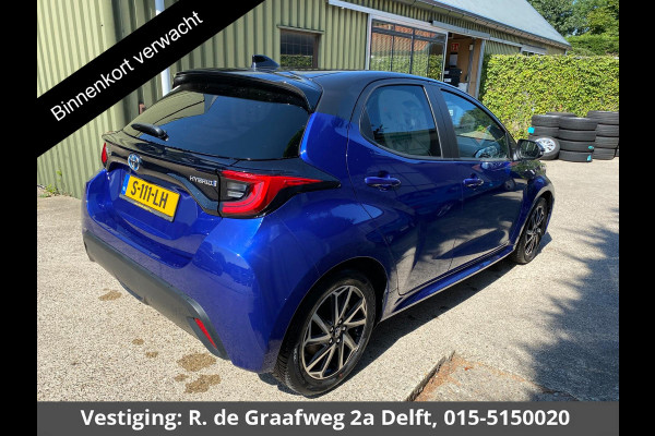 Toyota Yaris 1.5 Hybrid Dynamic Bi-Tone | Apple Carplay & AndroidAUTO | Camera | Lichtmetalen velgen | Privacy Glass |