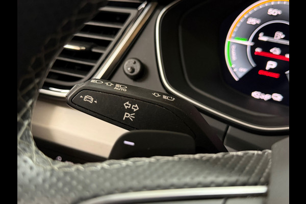 Audi Q5 Sportback 50 TFSI e S-line edition | Luchtvering | District Green | Ambient | Matrix-LED / OLED | Business-Pack | CarPlay