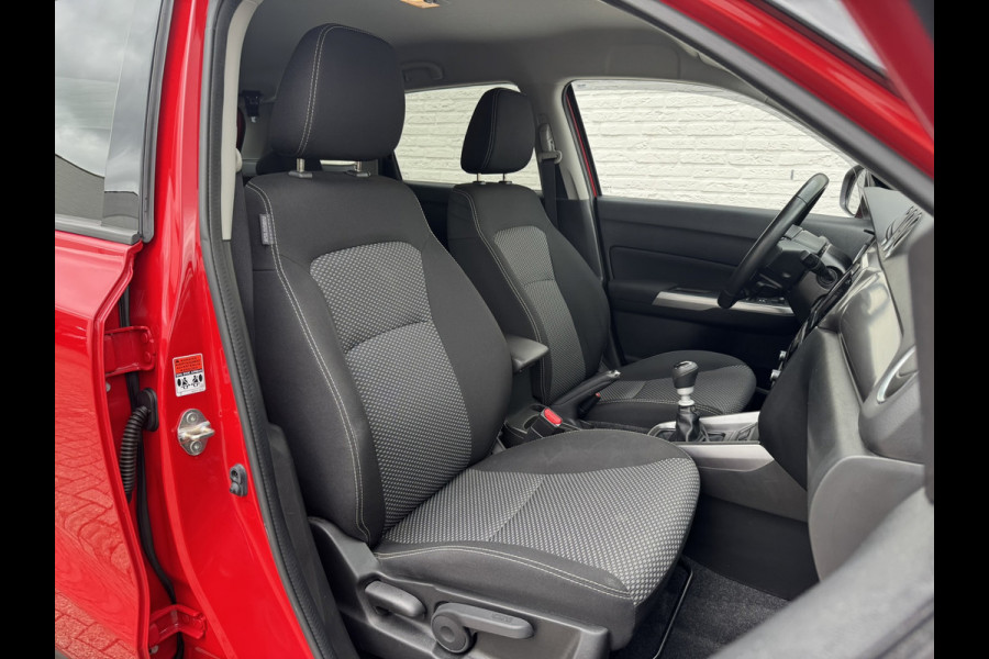 Suzuki Vitara 1.4 Boosterjet Select Smart Hybrid Trekhaak Led Carplay Adaptive cruise Climate control Camera