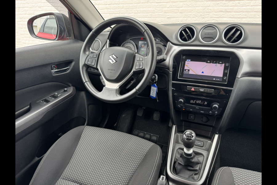 Suzuki Vitara 1.4 Boosterjet Select Smart Hybrid Trekhaak Led Carplay Adaptive cruise Climate control Camera