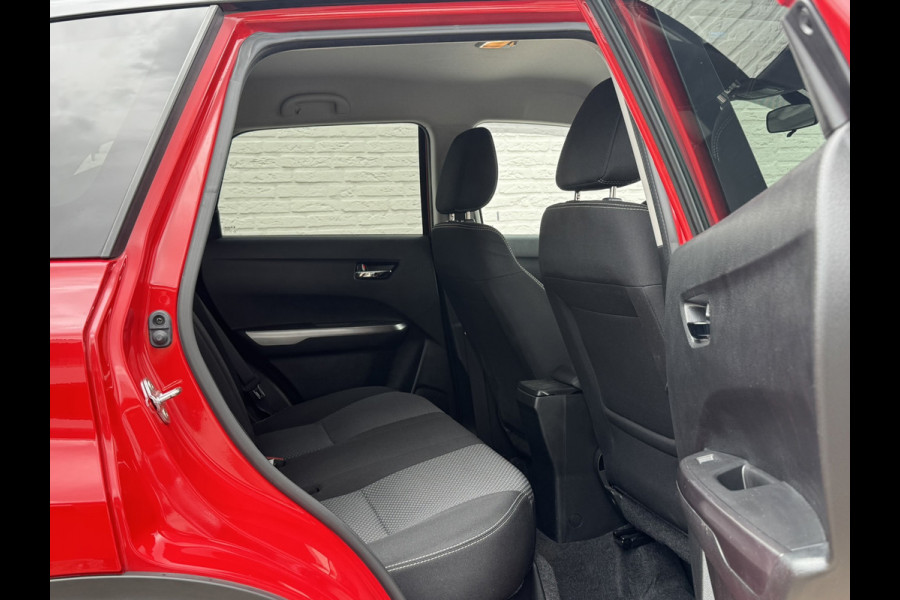 Suzuki Vitara 1.4 Boosterjet Select Smart Hybrid Trekhaak Led Carplay Adaptive cruise Climate control Camera