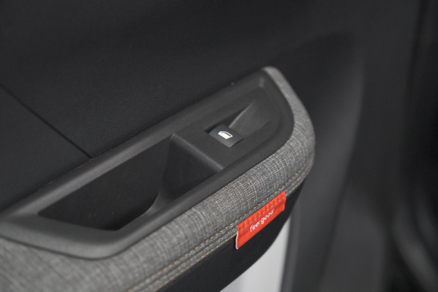 Citroën C3 Aircross 1.2 Turbo 100pk Plus | Camera | Parkeersensoren | Apple Carplay