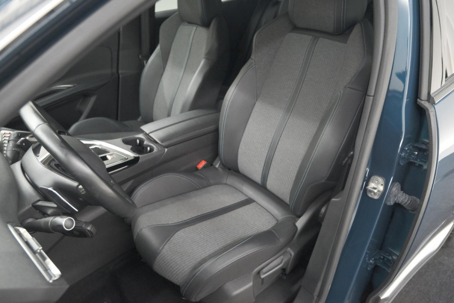 Peugeot 3008 1.6 HYbrid 225 Allure | Camera | Dodehoekdetectie | Apple Carplay | Navigatie