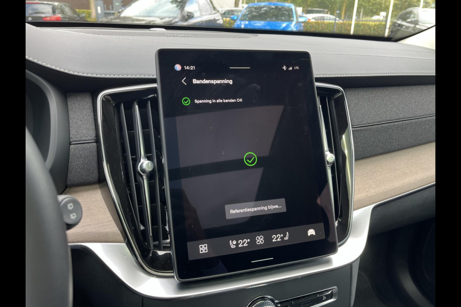 Volvo XC90 2.0 T8 Plug-in hybrid AWD Plus Dark ACC | APPLE CARP. | 7. PERSOONS | PANNO. DAK | 360˚ CAMERA |