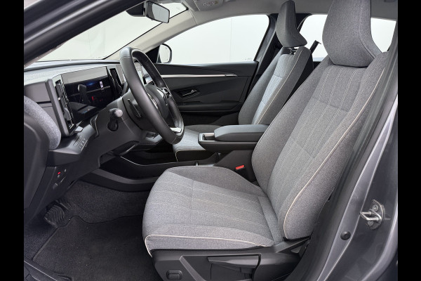 Renault Mégane E-Tech EV60 Warmtepomp Optimum Stoel+Stuurverwarming Adap.Cruise Google®-Maps Navi Camera Ecc Optimum Charge Business Ed. Evolut Keyless Apple Carplay/Android Auto Bluetooth LMV Led Pdc Isofix Lane Assist Regen-Lichtsensor Dealeronderhouden Origineel Nederlandse Auto