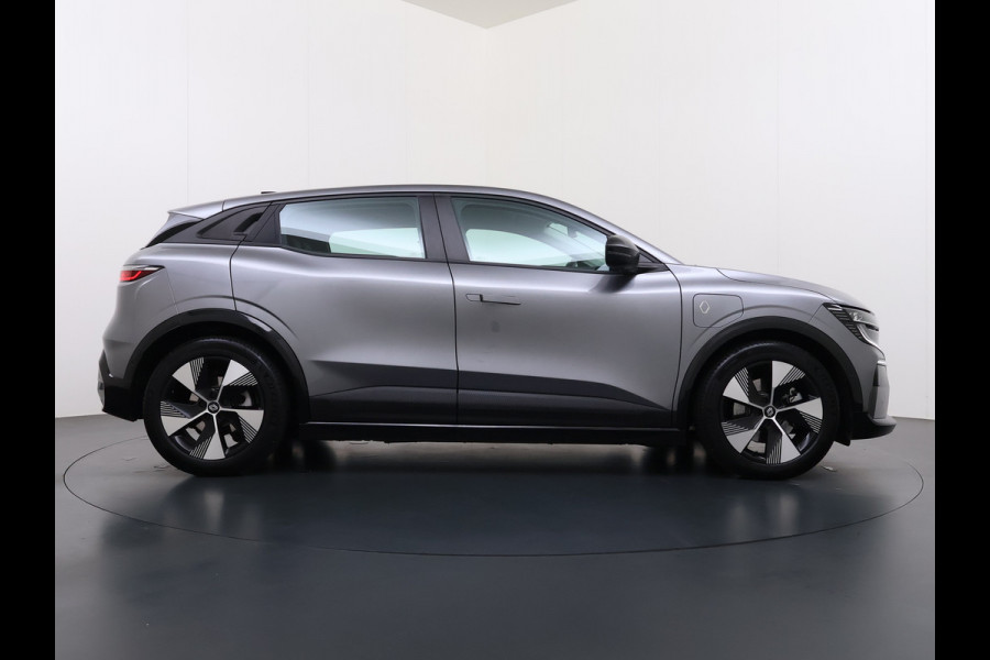 Renault Mégane E-Tech EV60 Warmtepomp Optimum Stoel+Stuurverwarming Adap.Cruise Google®-Maps Navi Camera Ecc Optimum Charge Business Ed. Evolut Keyless Apple Carplay/Android Auto Bluetooth LMV Led Pdc Isofix Lane Assist Regen-Lichtsensor Dealeronderhouden Origineel Nederlandse Auto