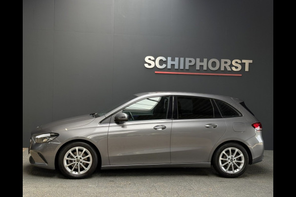 Mercedes-Benz B-Klasse B180 Launch premium Trekhaak 360 camera 32 dkm Nap easy pack