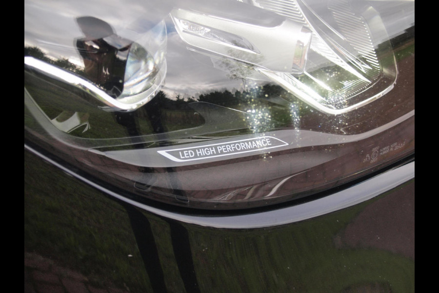 Mercedes-Benz C-Klasse Estate 300 e AMG Line | Panoramadak | Camera | Sfeerverlichting | Burmester | NL-Auto |