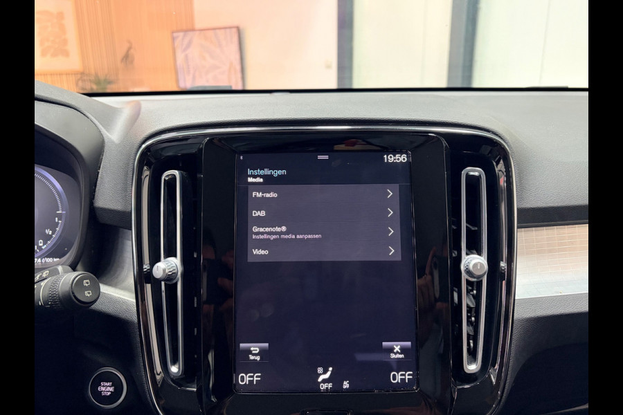 Volvo XC40 1.5 T4 Recharge AUT Inscription PHEV 211PK Camera Trekhaak Denim Blue