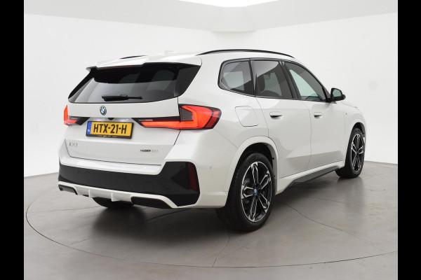 BMW iX1 eDrive20 67 kWh M-SPORT *46 KM NIEUW* + PANORAMA | PREMIUM | 19 INCH | M-REMMEN