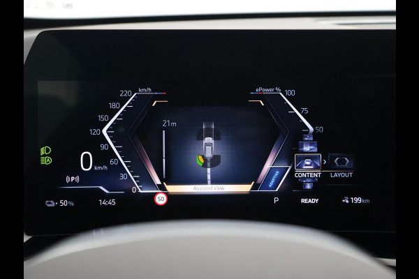 BMW iX1 eDrive20 67 kWh M-SPORT *46 KM NIEUW* + PANORAMA | PREMIUM | 19 INCH | M-REMMEN