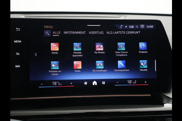 BMW iX1 eDrive20 67 kWh M-SPORT *46 KM NIEUW* + PANORAMA | PREMIUM | 19 INCH | M-REMMEN