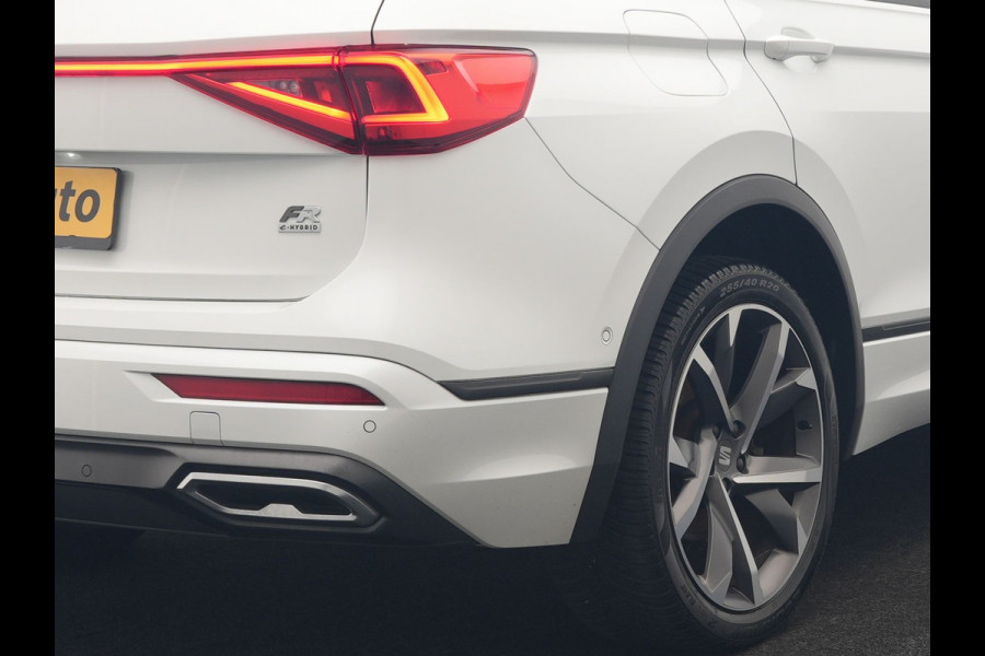 Seat Tarraco 1.4 TSI e-Hybrid FR Business Intense PHEV 245pk Dealer O.H. | Trekhaak Af Fabriek | Panodak | Adaptive Cruise | 360 Camera | Sportstoelen Memory & Verwarmd | Keyless | Blis | Stuur Verwarmd | Apple Carplay | Navigatie | DAB | 20" L.M | Plug In Hybrid